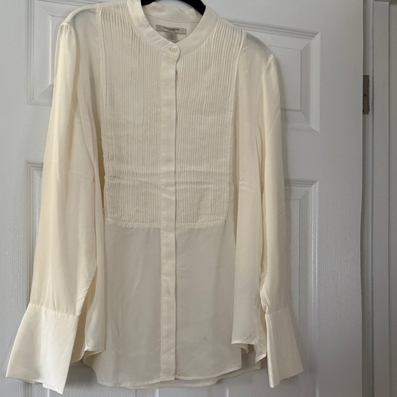 Banana Republic Pleated Front Cream Long Sleeve Blouse - Picture 1 of 4